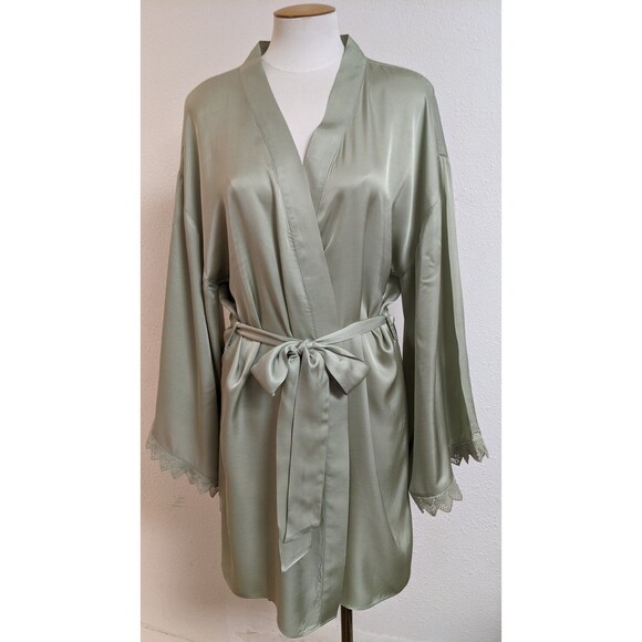 Women's BHLDN BEHOLDEN Sage Green Viscose Satin Tie Front Matine Robe M - Picture 3 of 14